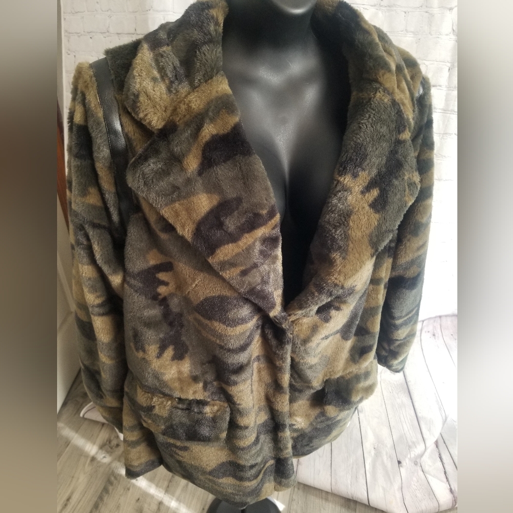 SHEIN CURVE WOMEN JACKET 😍🥰🙎‍♀️ - Picture 5 of 15